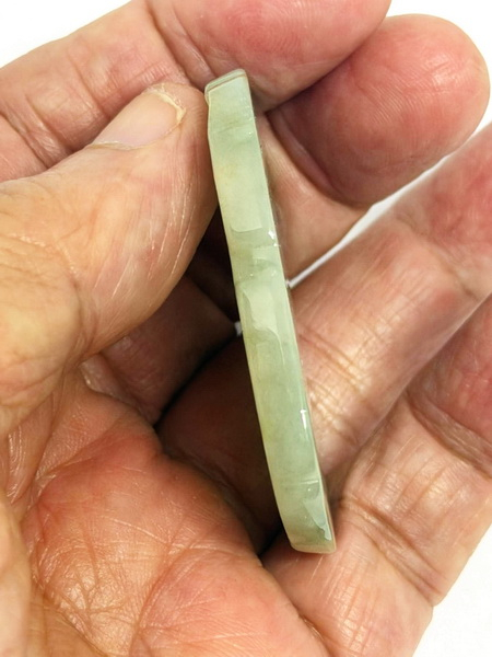 จี้หยกเขียวพม่า-มังกร (Burmese Green Jadeite Jade-Dragon Pandant)