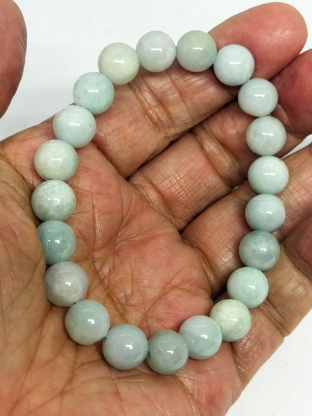 สร้อยข้อมือหยกเขียวพม่า-10 มม. (Burmese Green Jade Bracelet)