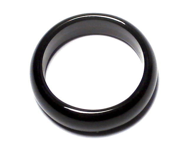 แหวนหยกดำ (Black Jade Ring)