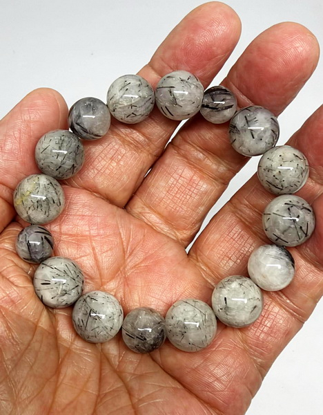 สร้อยข้อมือไหมดำหรือแก้วขนเหล็ก-เนื้อตัน (Black Rutile Bracelace)